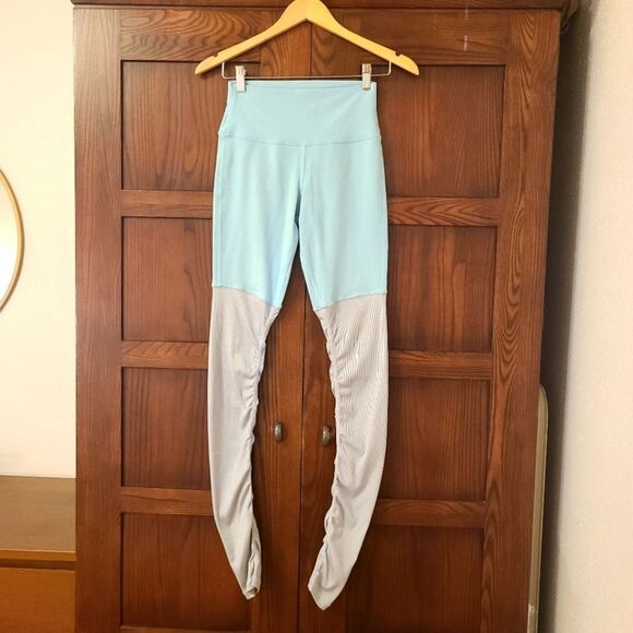 Alo Yoga Goddess Leggings Mint and Gray - Picture 3 of 10